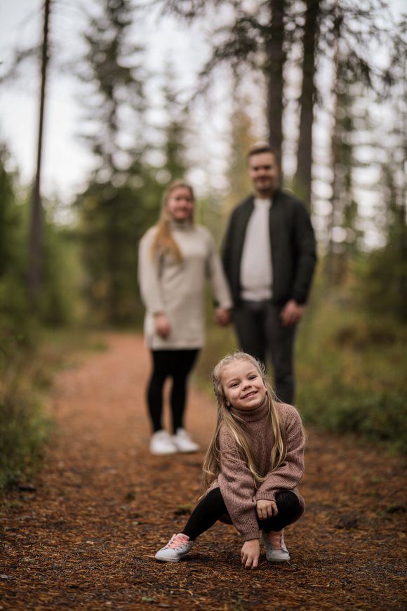 Valokuvaus Henkilökuvaus valokuvaaja henkilökuva parikuvaus miljöökuvaus lapsikuvaus perhekuvaus Laukaa Jyväskylä Keski-Suomi photography