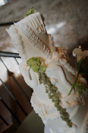 modern wedding cake