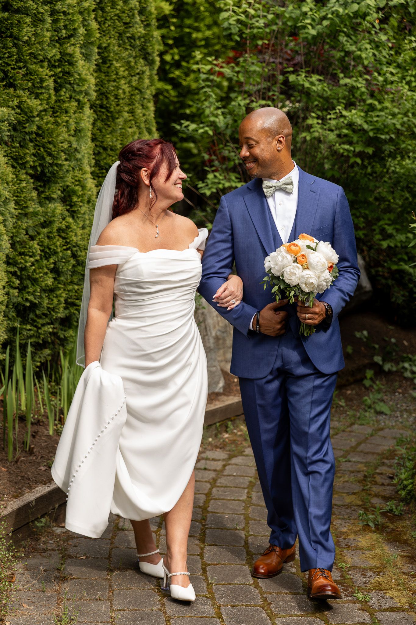 Bride and Groom sharing their first dance at The Thyme Garden in Alsea, Oregon.