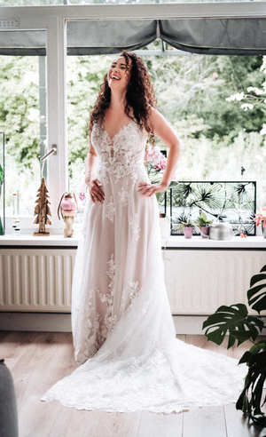 fine art wedding photography in nederland
kunstzinnige bruiloftsfotografie met filmlook
trouwfotografie met analoge filmstijl
cinematic