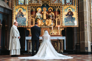 Traditioneel trouwen in de kerk trouwfotograaf katholieke kerk
bruidsfotograaf kerkelijke bruiloft
fotograaf voor sacramenteel huwelijk