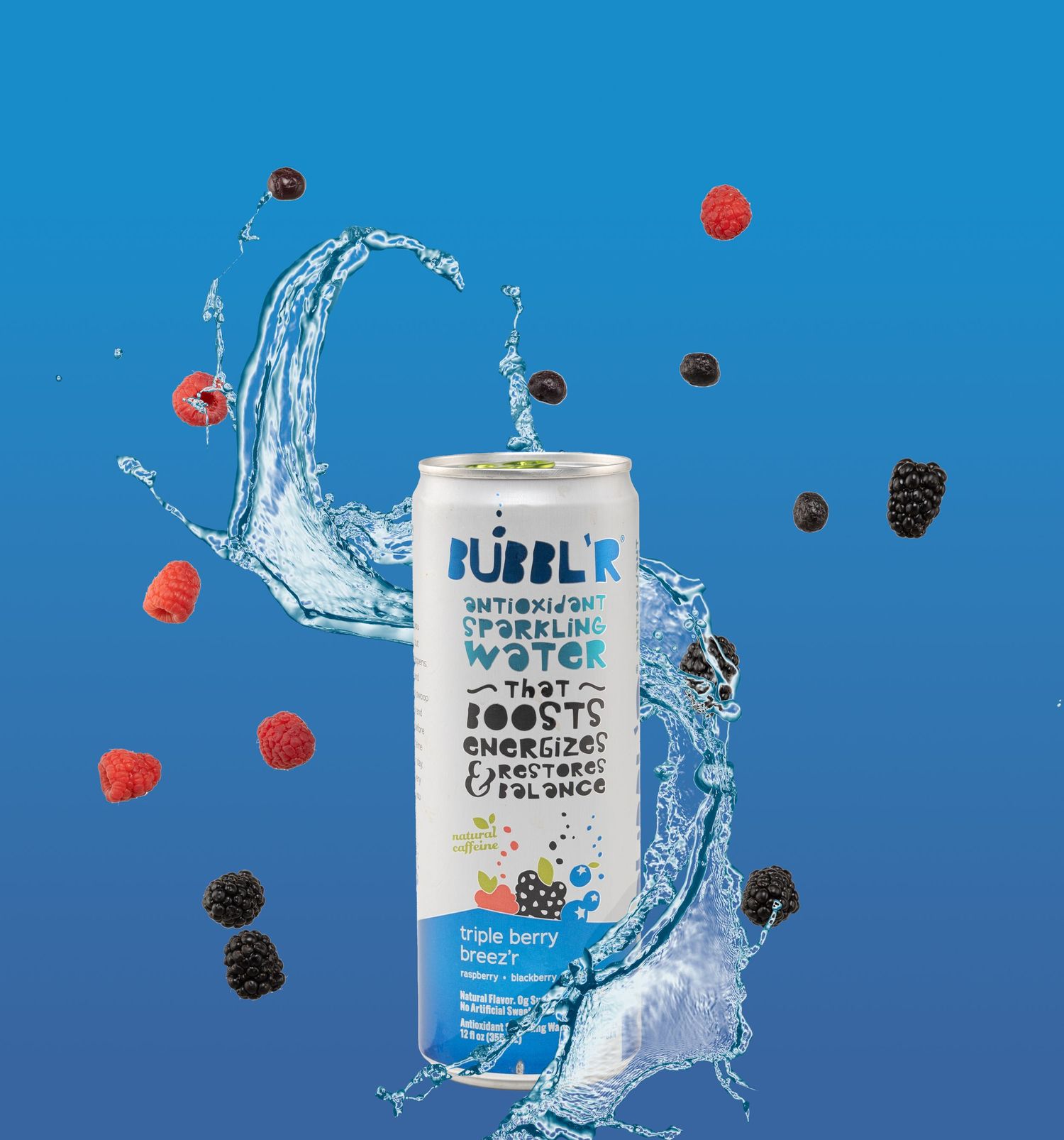 Bubbl'r sparkling water can with splashing water and berries on blue background.