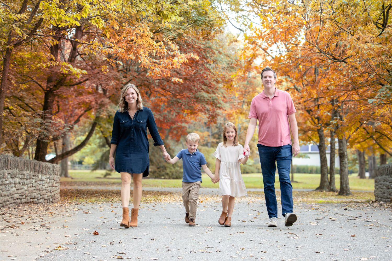Family photos near cincinnati with fall leaves changing color outdoor family with children and extended family professionally edited