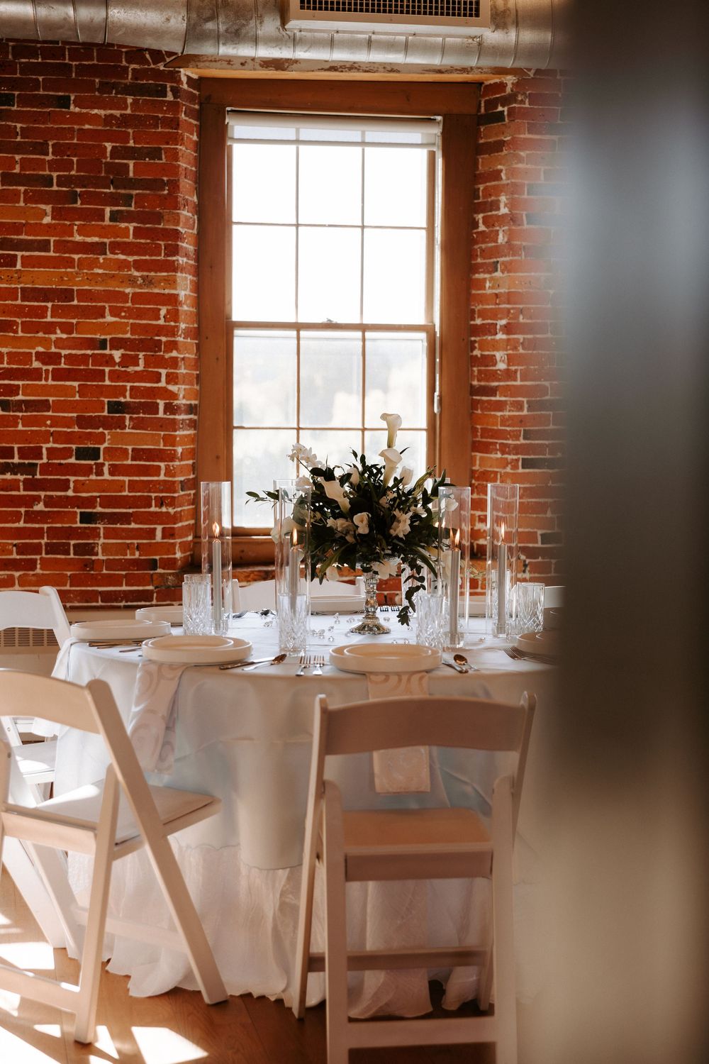 Wedding design and aesthetic photography.