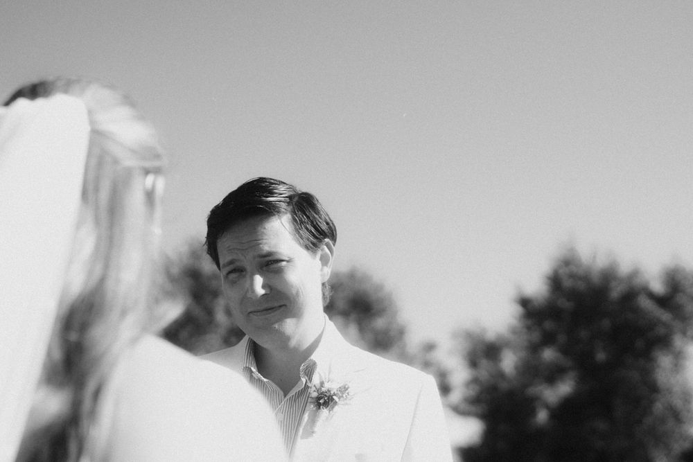 porto elopement photographer documentary intimate wedding ceremony porto portugal