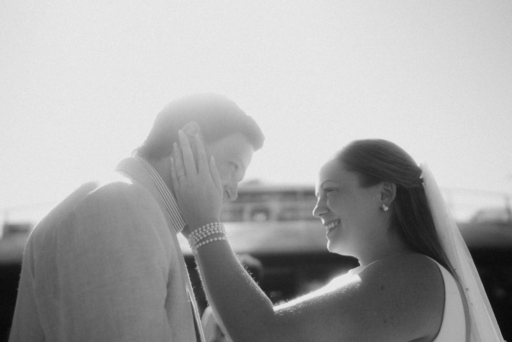 porto elopement photographer documentary intimate wedding candid moment porto portugal