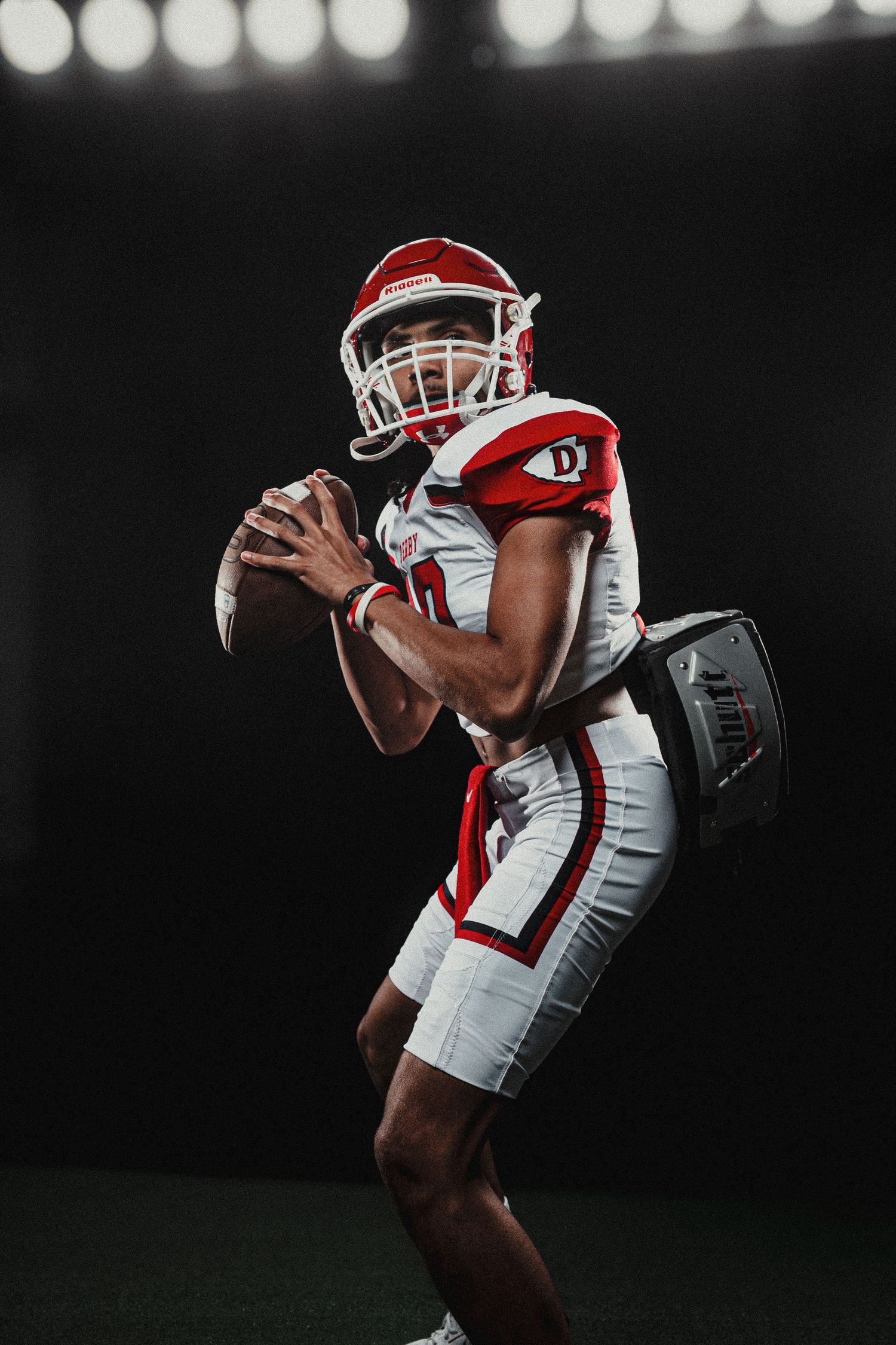 Dynamic sports portraits for kids, teens & seniors in any sport or activity. Studio & on-location sessions.
