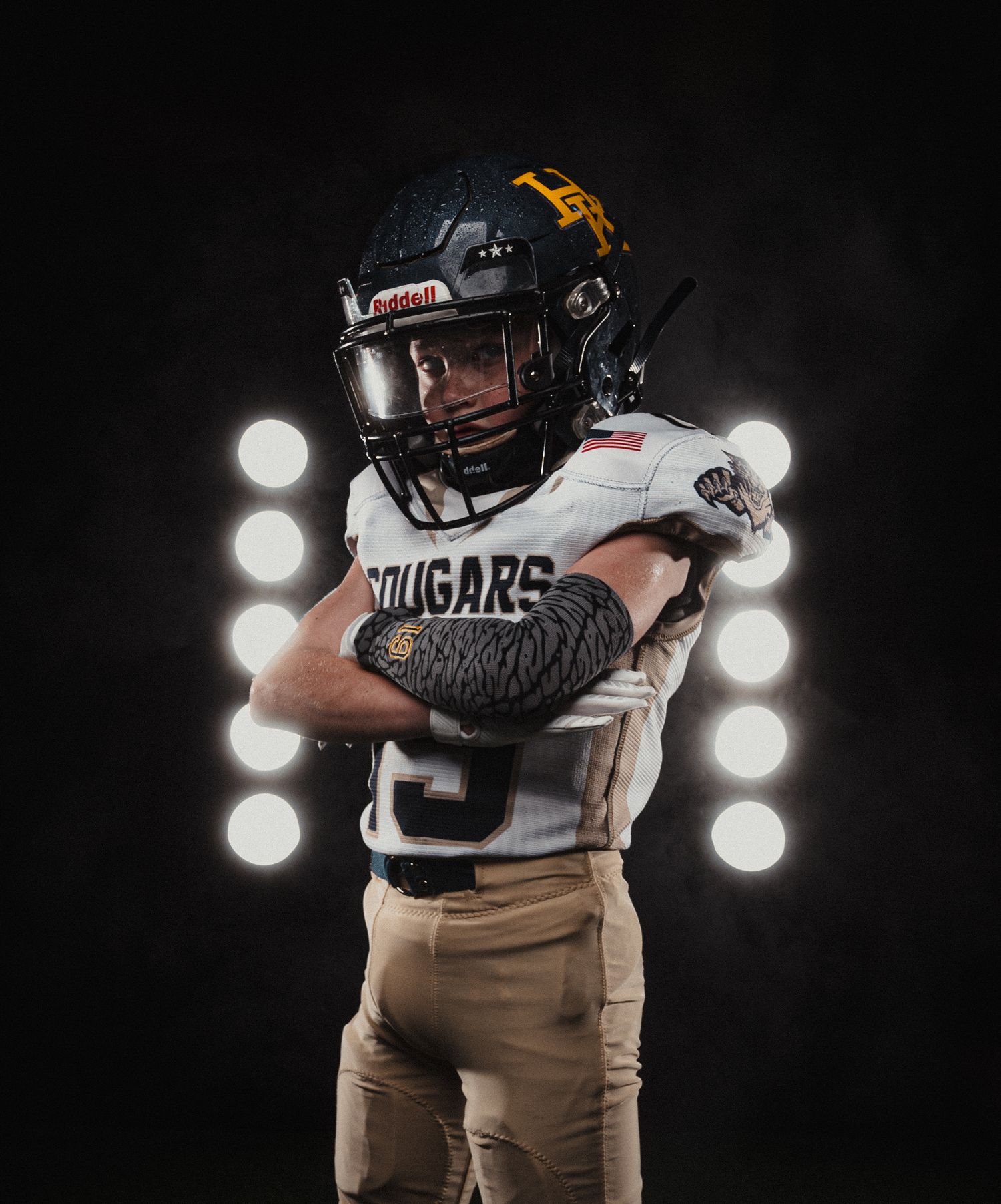 Dynamic sports portraits for kids, teens & seniors in any sport or activity. Studio & on-location sessions.