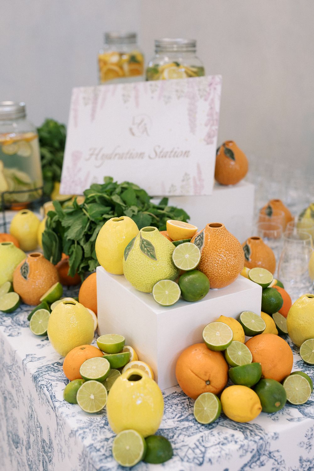 Citrus wedding styling detail at Palácio do Correio-Mor destination wedding
