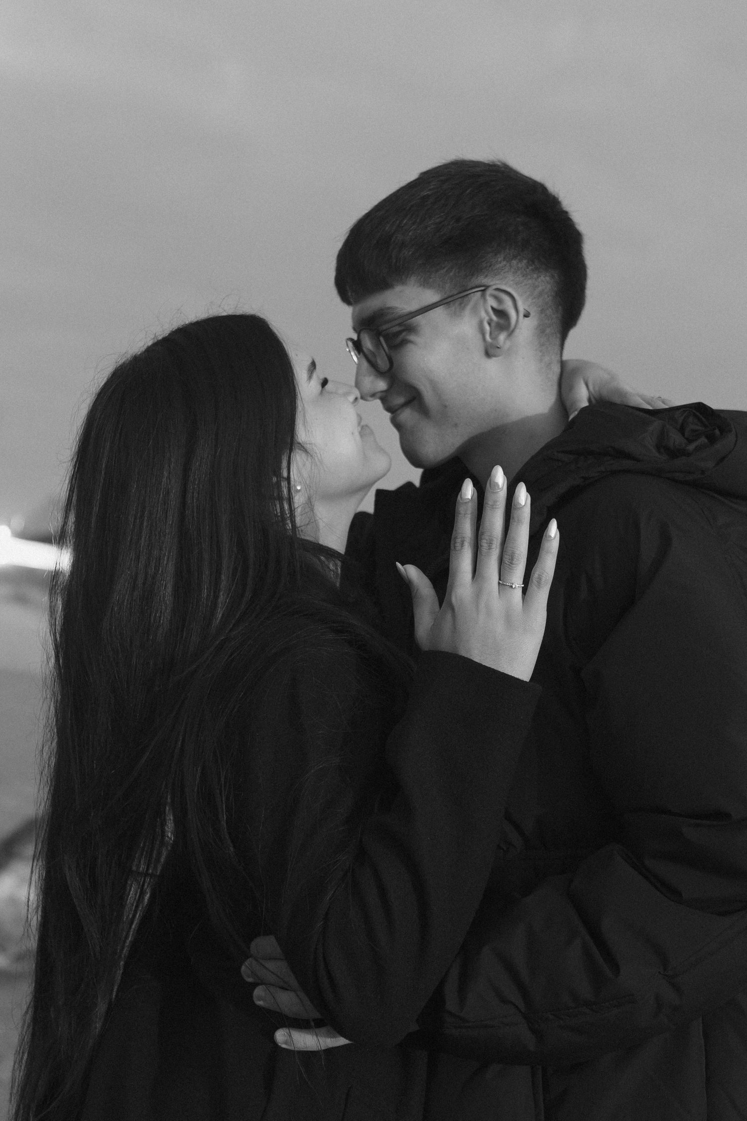 Ensaio fotografico de pedido de casamento; fotos de pedido de casamento; sessão fotográfica de casa; fotografia de casais; VNGaia.