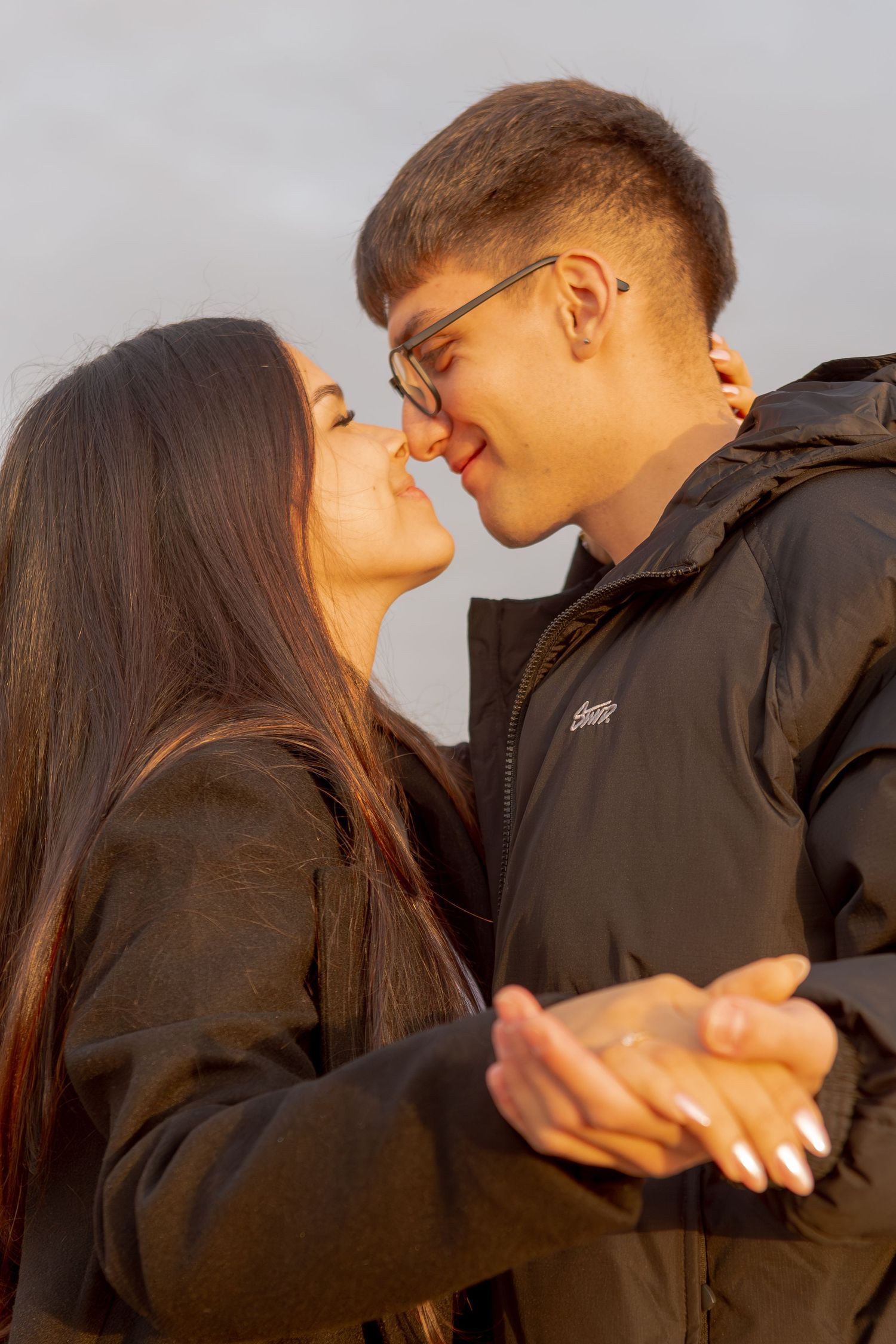 Ensaio fotografico de pedido de casamento; fotos de pedido de casamento; sessão fotográfica de casa; fotografia de casais; VNGaia.