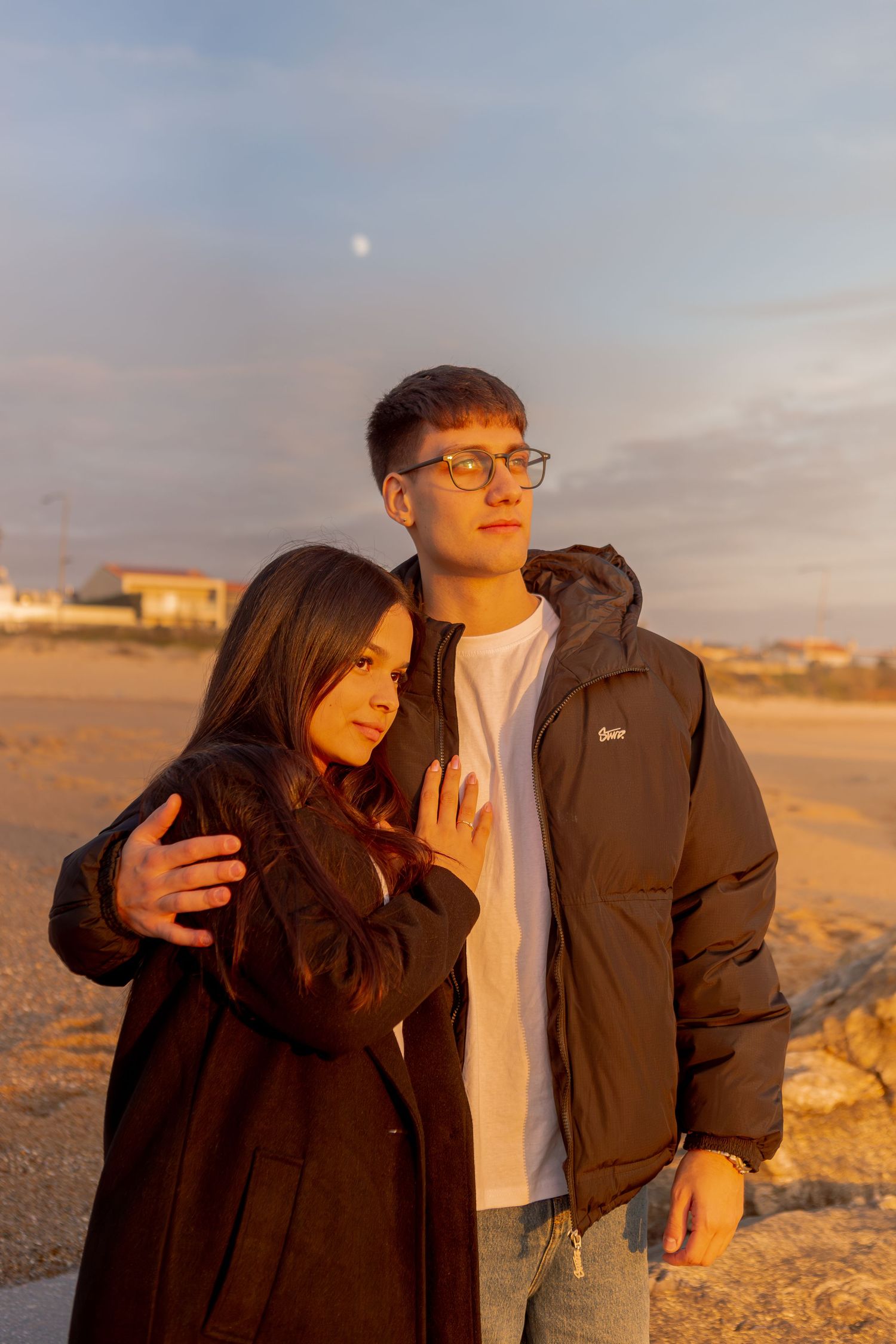 Ensaio fotografico de pedido de casamento; fotos de pedido de casamento; sessão fotográfica de casa; fotografia de casais; VNGaia.