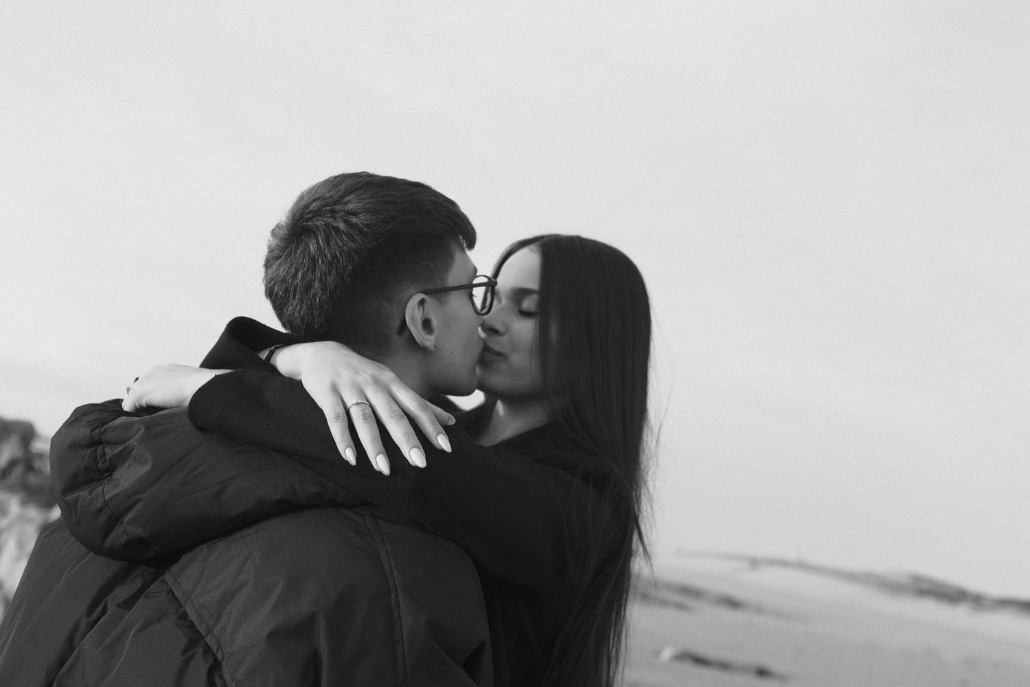 Ensaio fotografico de pedido de casamento; fotos de pedido de casamento; sessão fotográfica de casa; fotografia de casais; VNGaia.
