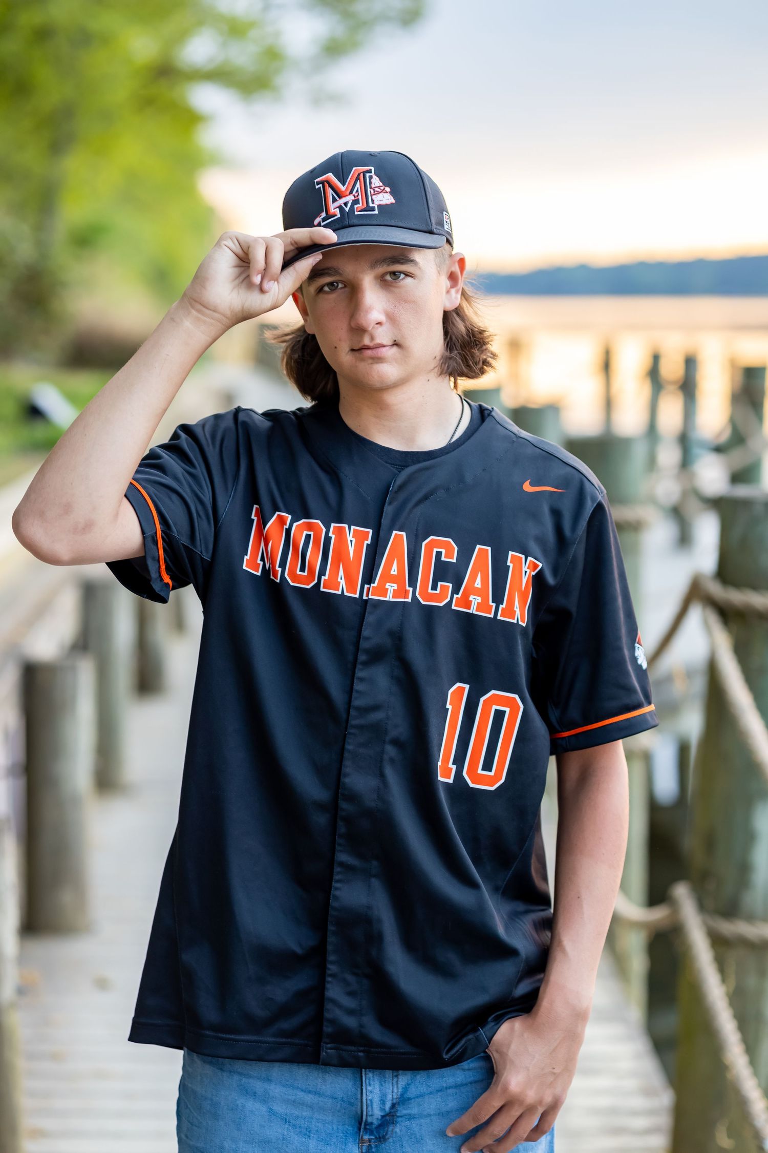 "Senior photoshoot in Richmond, VA – modern and timeless portraits for high school grads."
