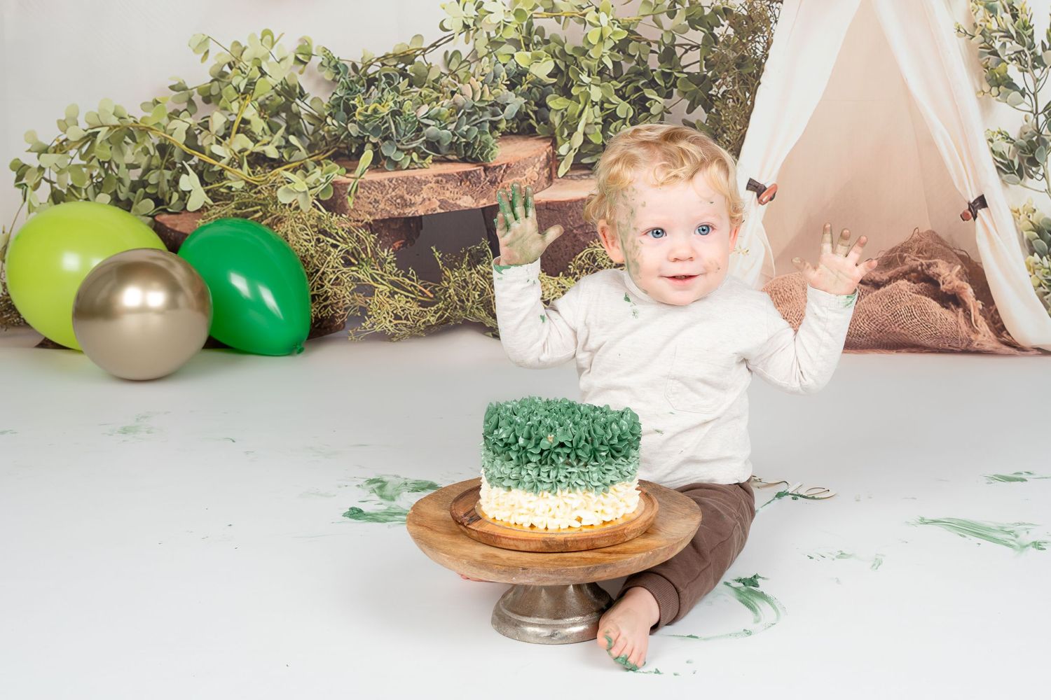 cakesmash paintsmash fotoshoot in de studio in halle, fotograaf halle (Vlaams-Brabant)