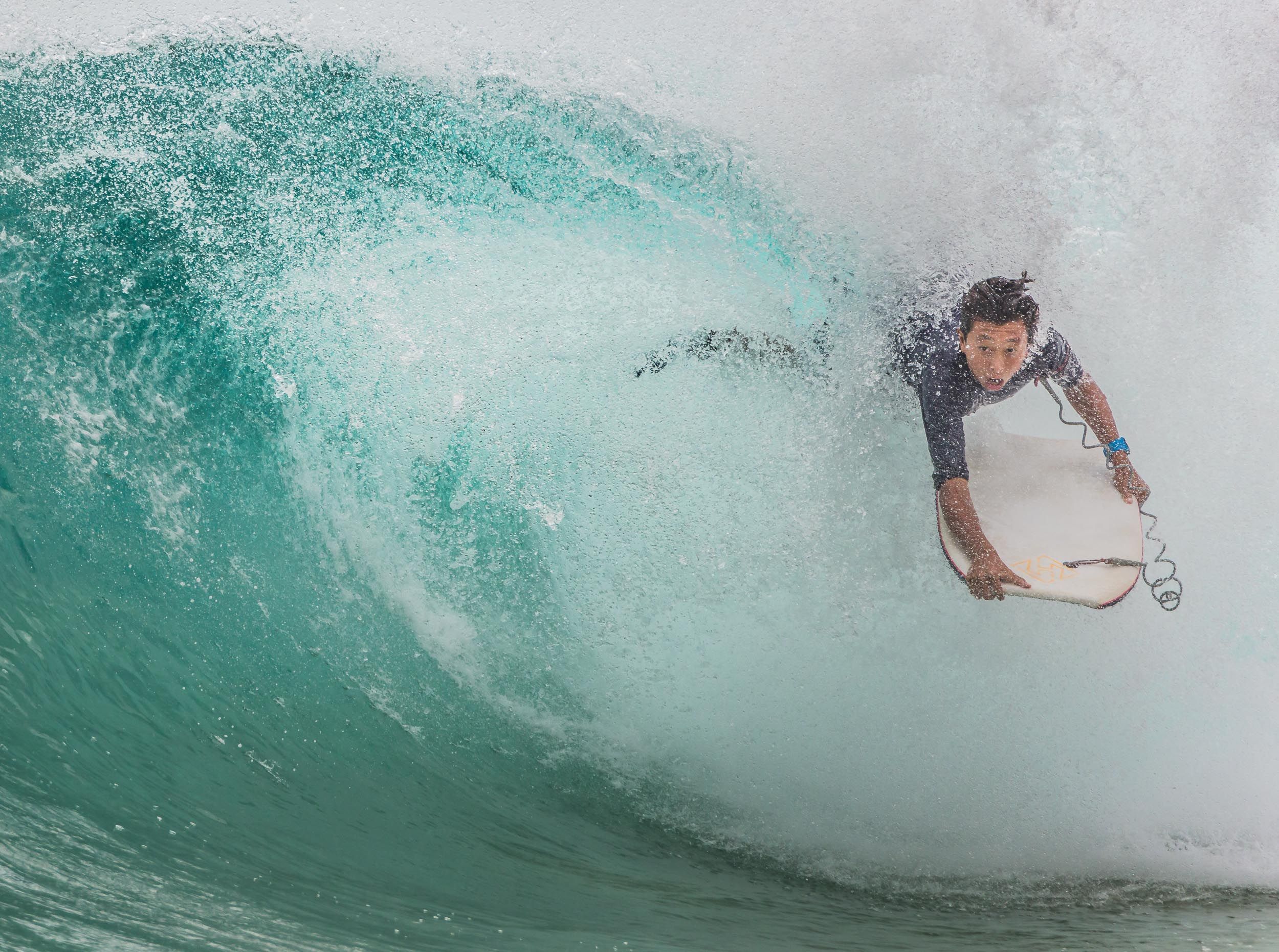 Hawaii, Oahu, Sandy Beach, Wave surfing, Bellyboarding, Shorebreak, Bodyboarding, Bodysurfing