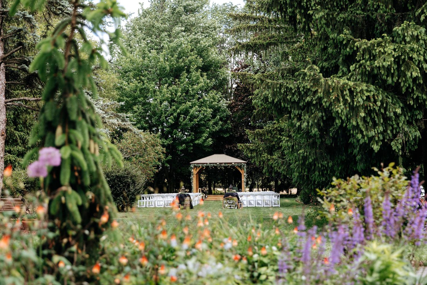 Spring wedding at Bloom & Bower wedding venue in Risingsun Ohio