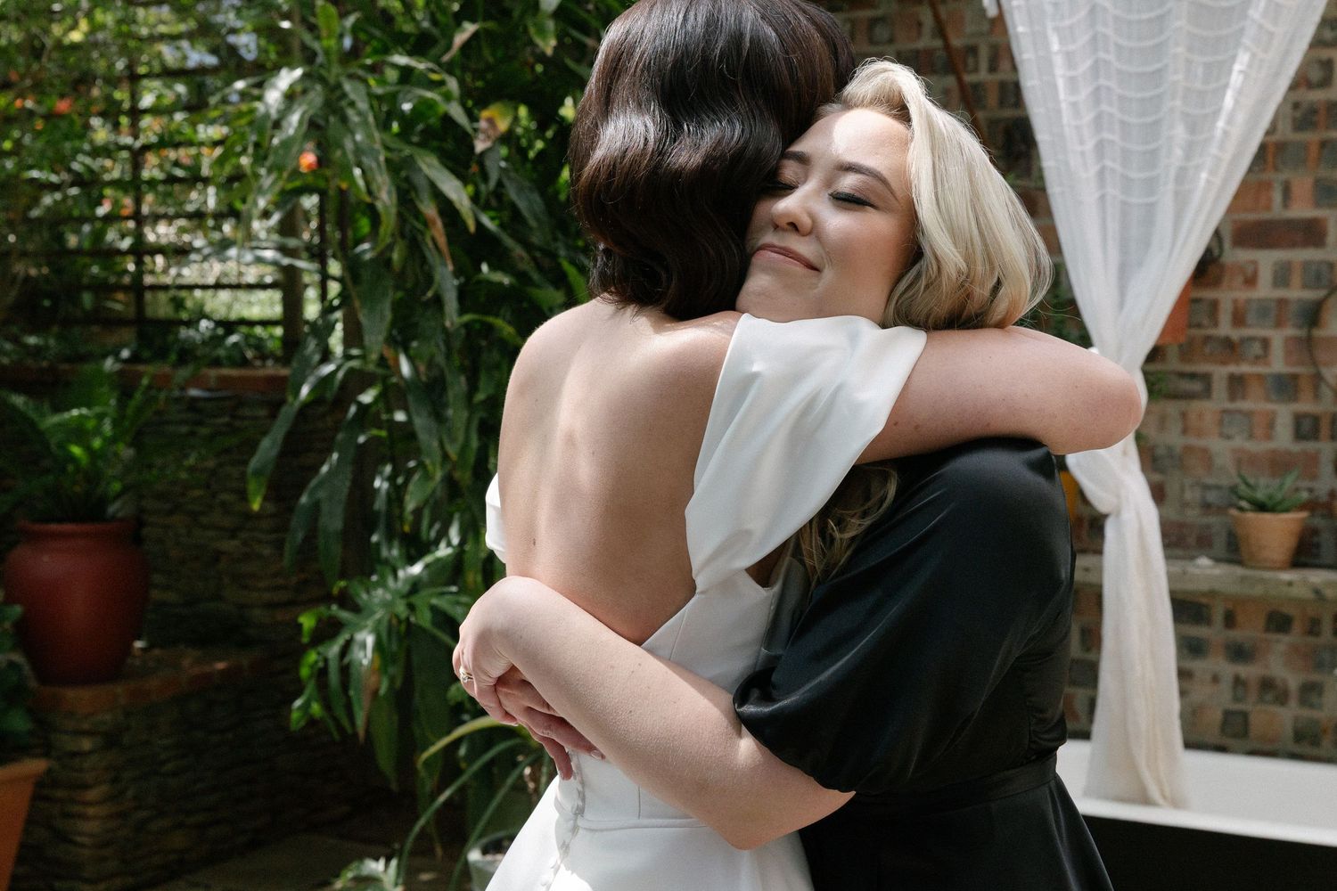 Chanel and Wynanad at De Zeven wedding photos capturing authentic celebrations and beautiful portraits with Christene de Coning Photography.