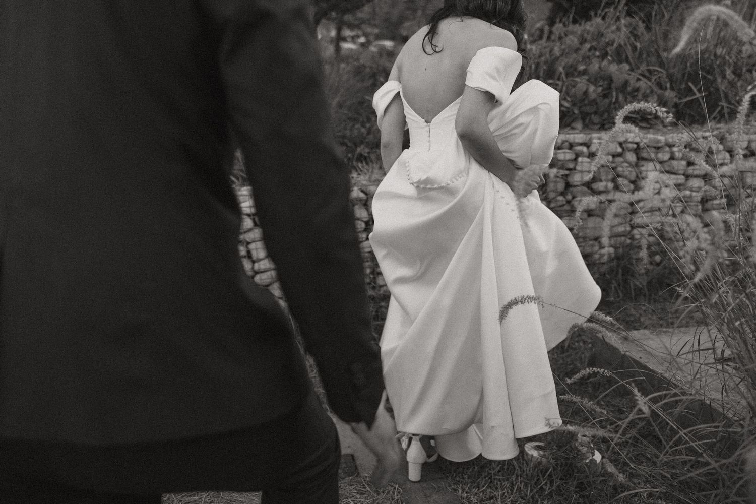 Chanel and Wynanad at De Zeven wedding photos capturing authentic celebrations and beautiful portraits with Christene de Coning Photography.