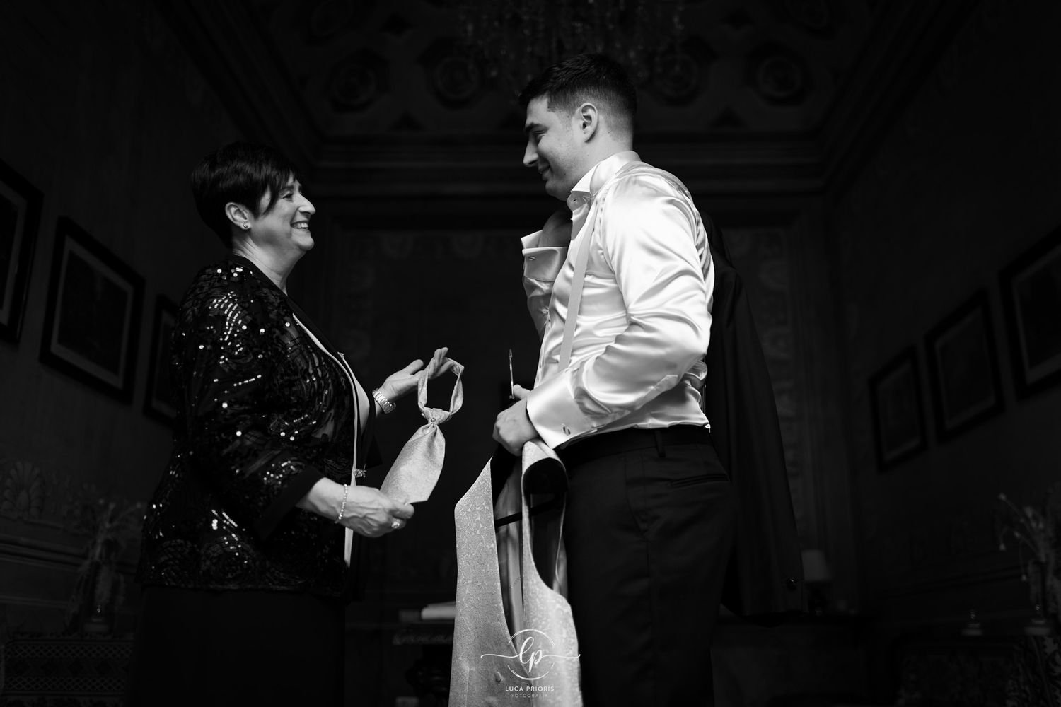 Claudio e la mamma durante la fase di preparazione
