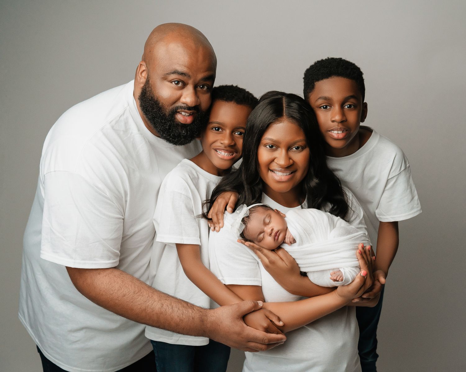 Newborn photography studio located in between Atlanta, Georgia and Birmingham, Alabama with full service photo studio.