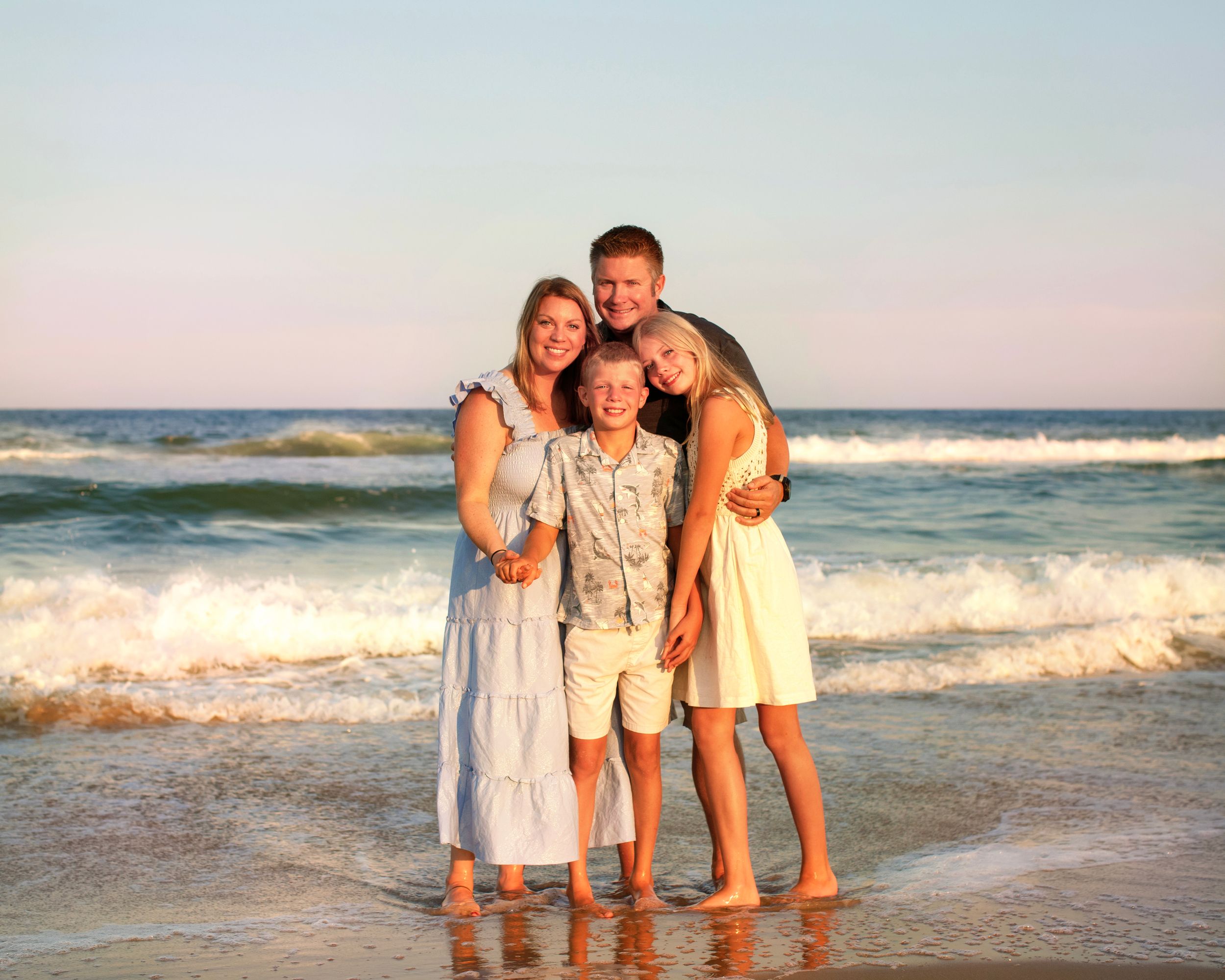 Long Beach Island sunset family photoshoot near beautiful ocean