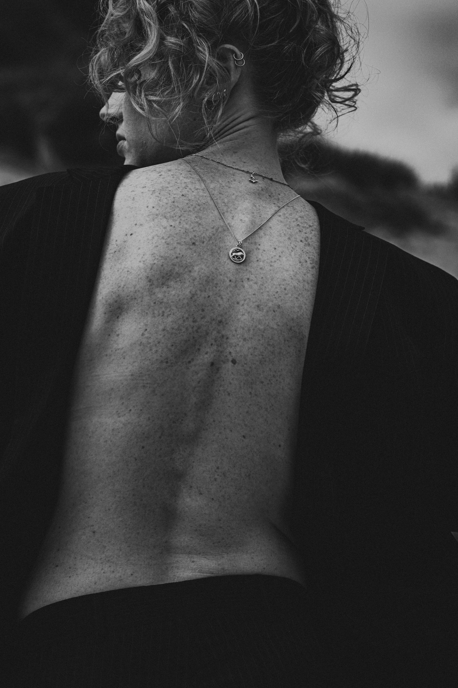ART82STUDIO offers full-service fashion and e-commerce photography in Amsterdam.