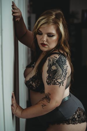 Northern Arizona Flagstaff Boudoir Portraits Branding Photographer Photography Luxury Bridal Studio 
Boudoir Photoshoots
couples Maternity