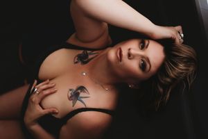 Northern Arizona Flagstaff Boudoir Portraits Branding Photographer Photography Luxury Bridal Studio 
Boudoir Photoshoots
couples Maternity