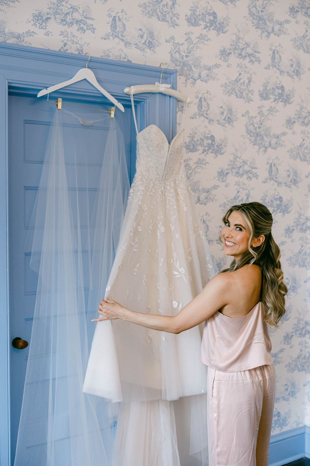 Beautiful Rust Manor Wedding in Virginia