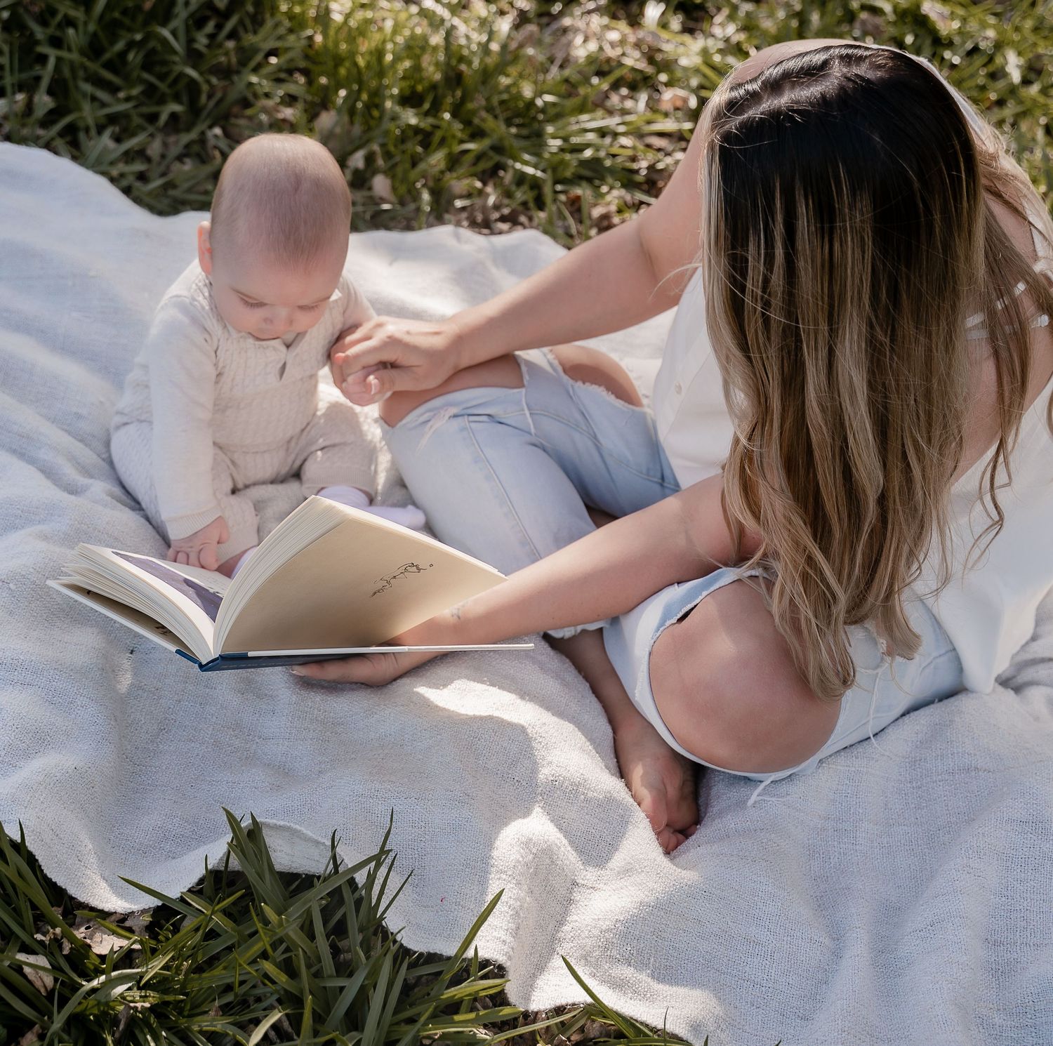 mother-and-child-photos-derbyshire-woodland.jpg