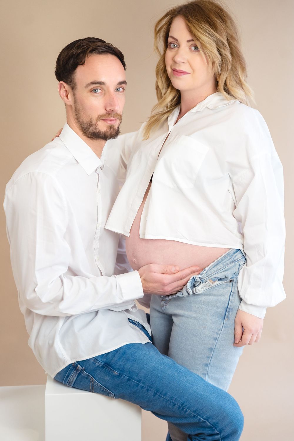 Photo de grossesse studio 
photographe grossesse poissy 
photographe grossesse Yvelines
studio photo poissy
studio photo Yvelines