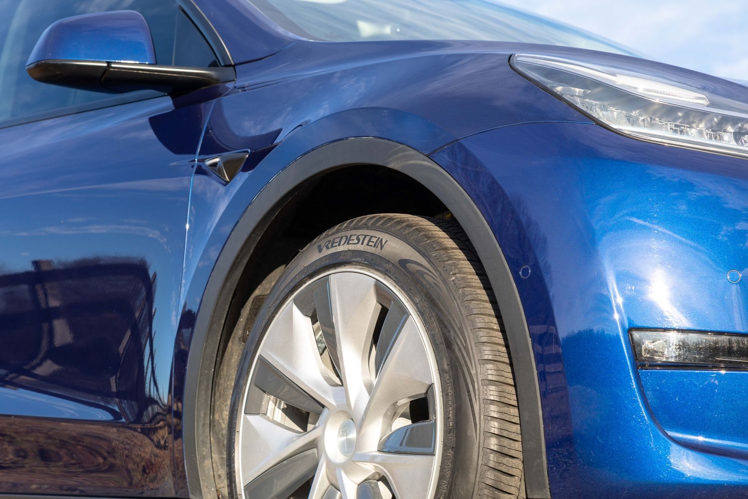 Vredestein Tire Branding on the 2022 Tesla Model Y Major Tom