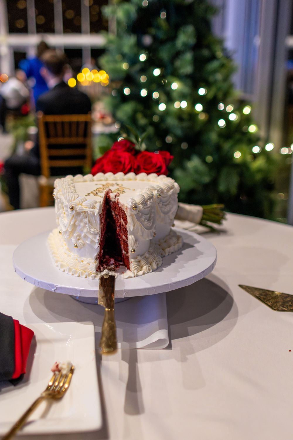 Elegant wedding cakes for Christmas displayed with festive decorations, perfect for an xmas wedding cake