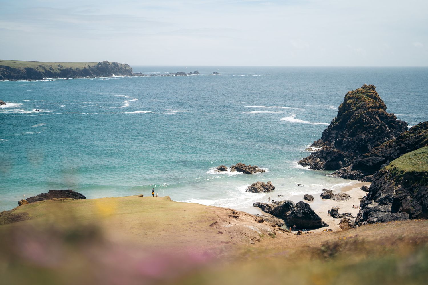 kynance cove mer et plage dans les cornouailles en angleterre