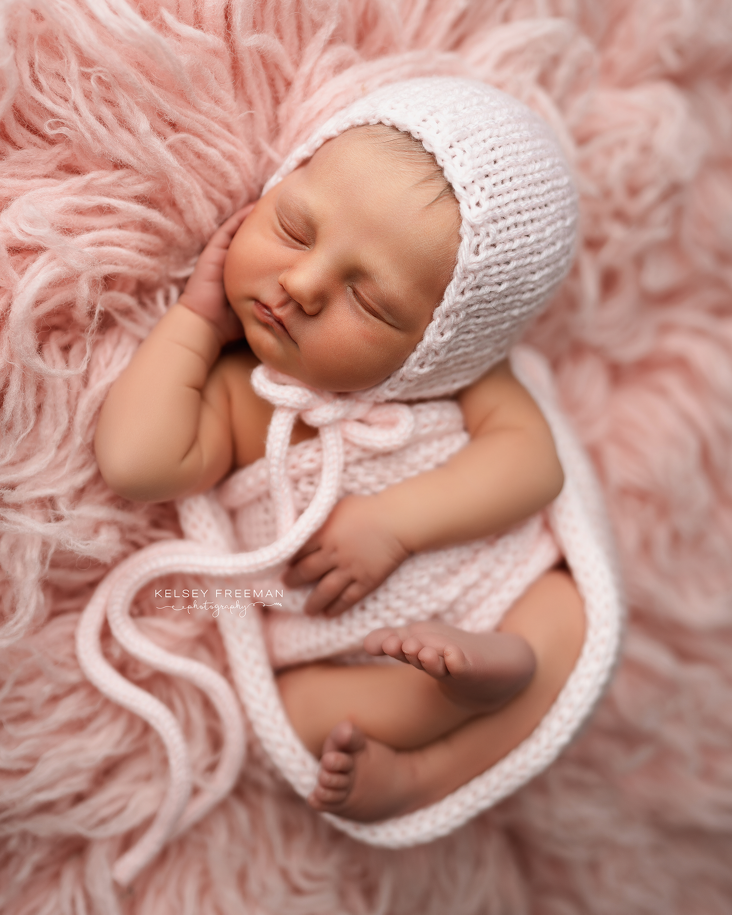 Newborn photography studio located in between Atlanta, Georgia and Birmingham, Alabama with full service photo studio.