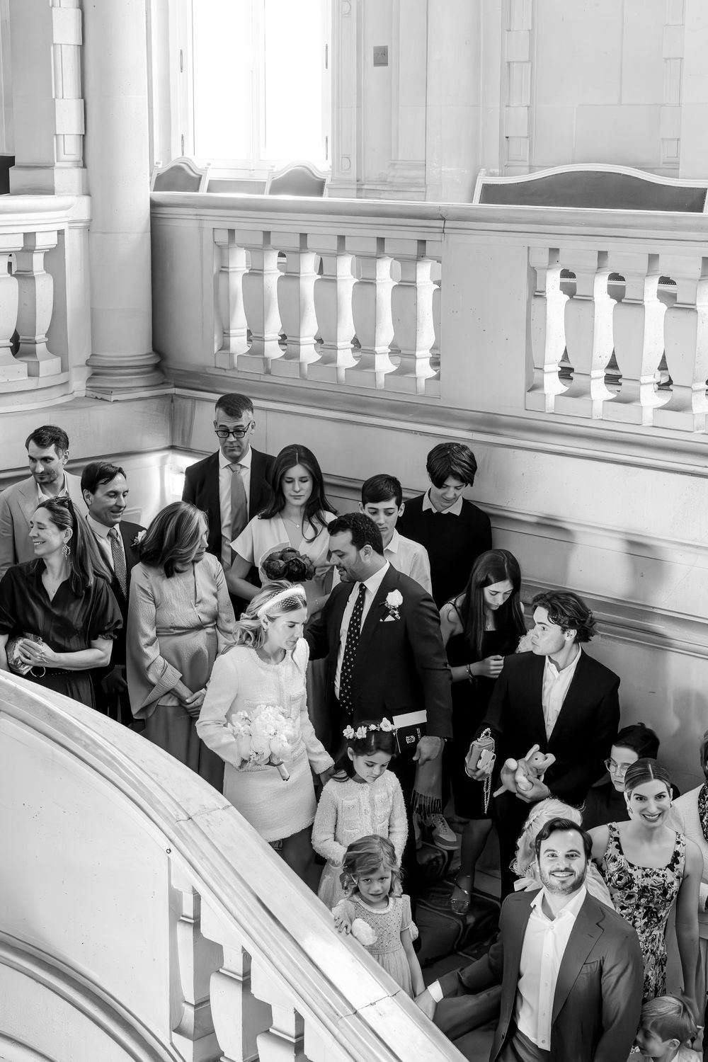 Paris intimate wedding. Paris elopement wedding. Paris family wedding. Documentary wedding photography. Film wedding photographer. Paris.