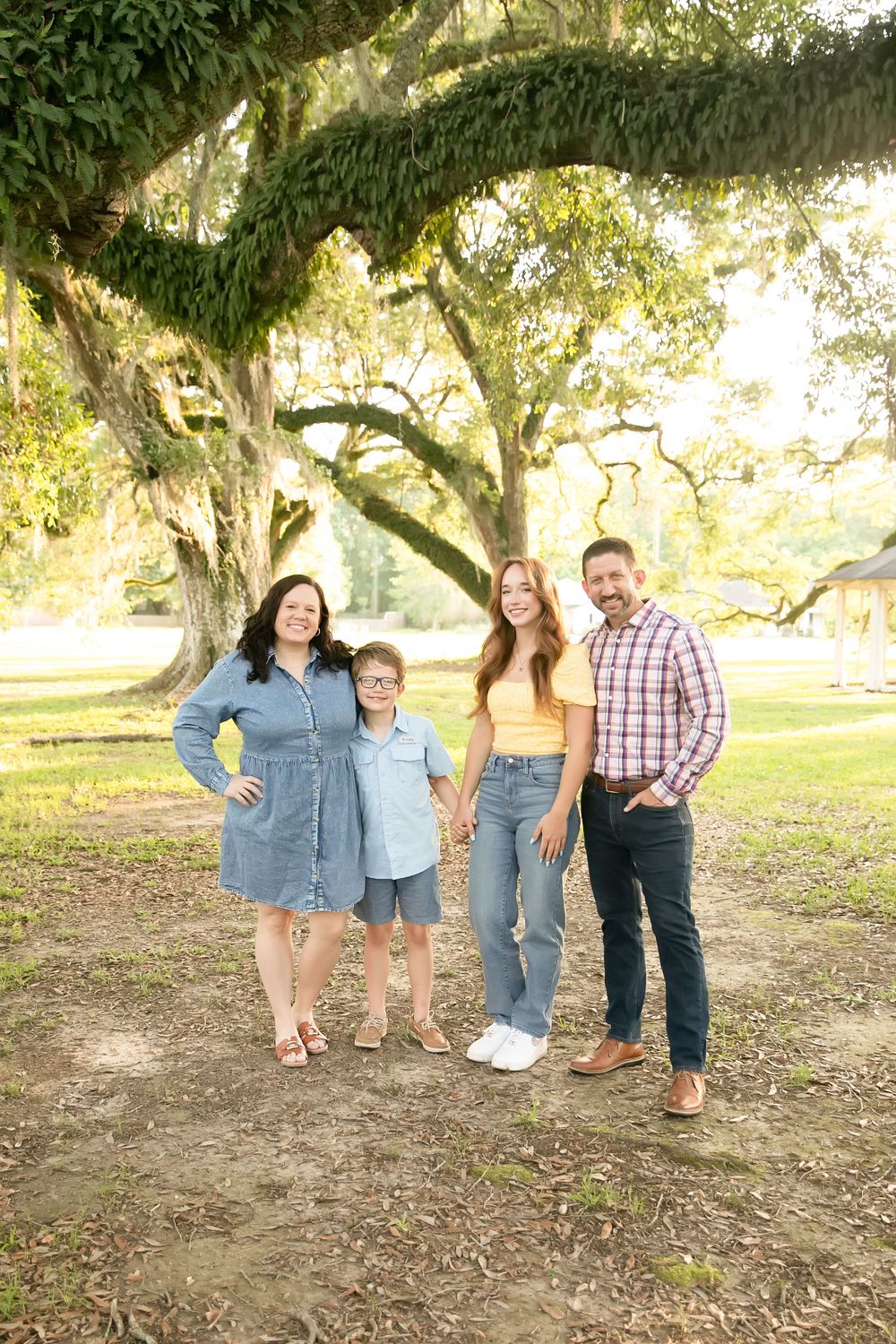 Family session taken at Central Oaks in Central City, LA, just outside of Baton Rouge.
