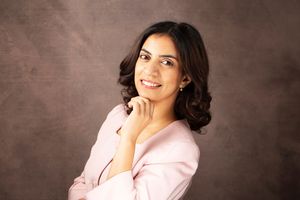 business headshot   by little wonderland photography widnes cheshire