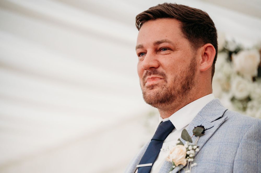 Groom emotion