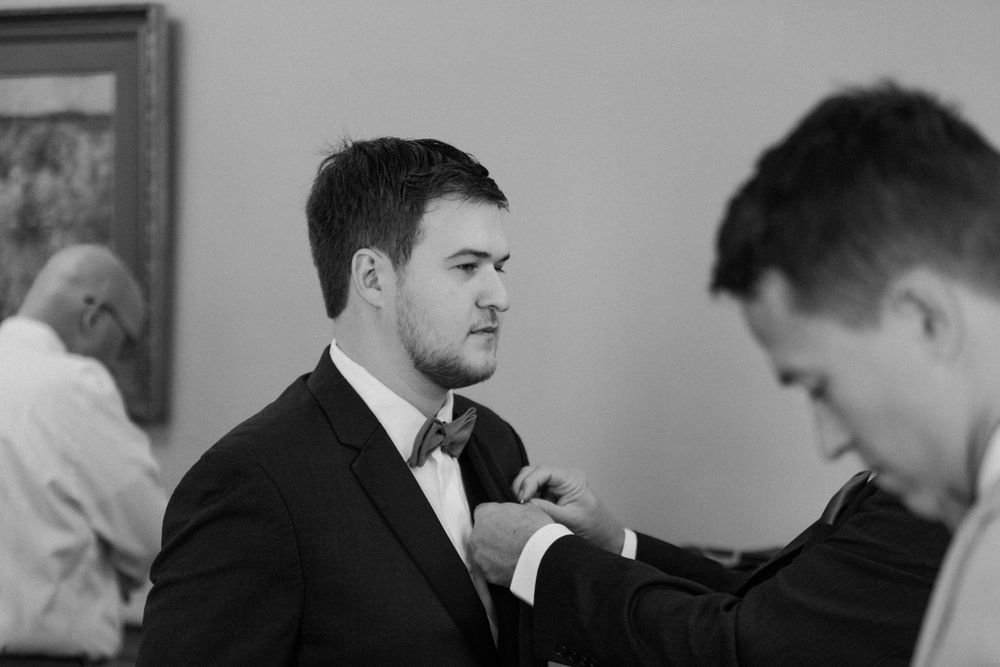 Northern Indiana wedding photographer captures wedding in Illinois