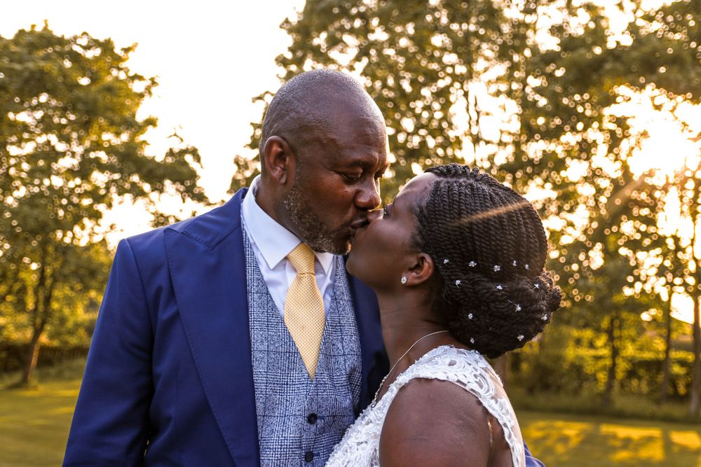 Couple on wedding day by H&H Photography, hhphotographyuk.com