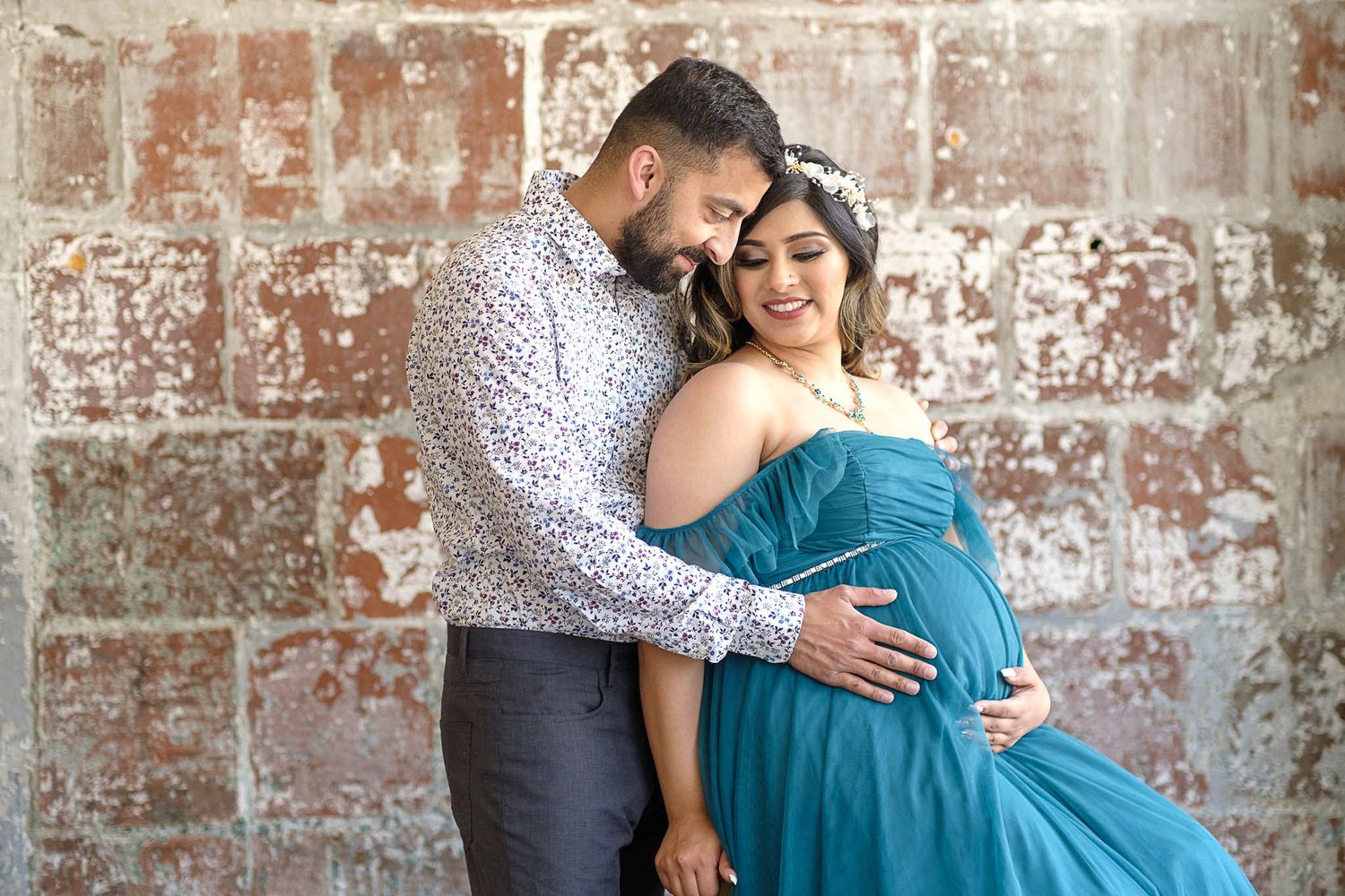 outdoor maternity photo session NYC