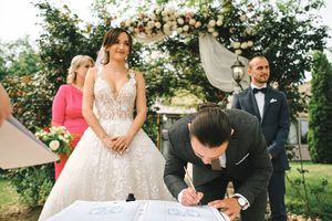 Fotograf za vencanje Srbija Novi Sad  
Wedding photographer 
potpisivanje
Ljubav na selu 
Salaš Vojvodina