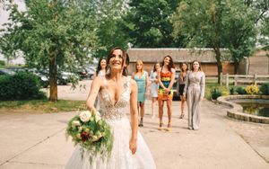 Fotograf za vencanje Srbija Novi Sad  
Wedding photographer 
Mlada baca bidermajer
Wedding session
Ljubav na selu 
Salaš Vojvodina