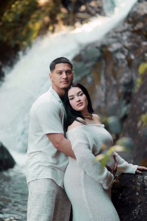 Puerto Rico Photographer. Albert Ray Photo. Maternity Photoshoot. Rainforest Photoshoot. Book Now. El Yunque. Pregnancy Photos. Portraits.