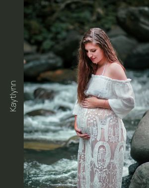 El Yunque Rainforest Maternity Photoshoot. Puerto Rico Photographer. Albert Ray Photo. Pregnancy photos.