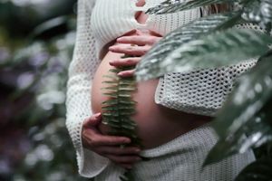 El Yunque Rainforest Maternity Photoshoot. Puerto Rico Photographer. Albert Ray Photo. Pregnancy photos.