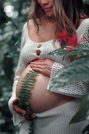 El Yunque Rainforest Maternity Photoshoot. Puerto Rico Photographer. Albert Ray Photo. Pregnancy photos.