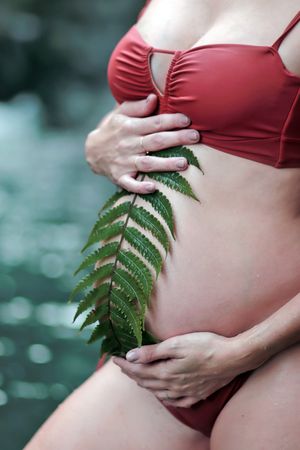 Puerto Rico Photographer. Albert Ray Photo. Maternity Photoshoot. Rainforest Photoshoot. Nature Pregnancy Photos. El Yunque. San Juan PR